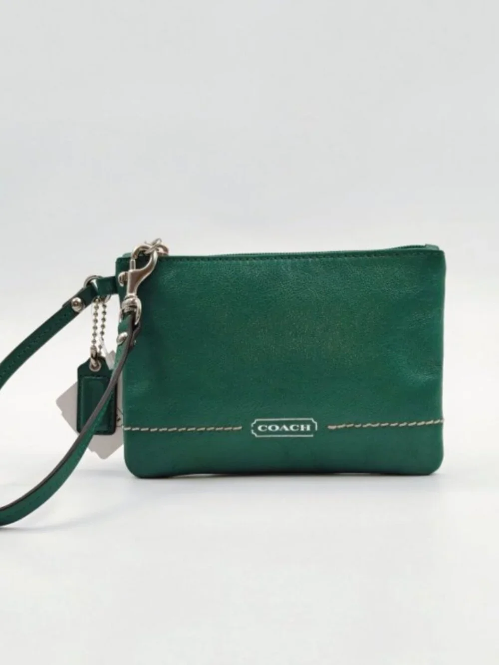 NWT Coach Green Leather Wristlet Zip Pouch Wallet Clutch